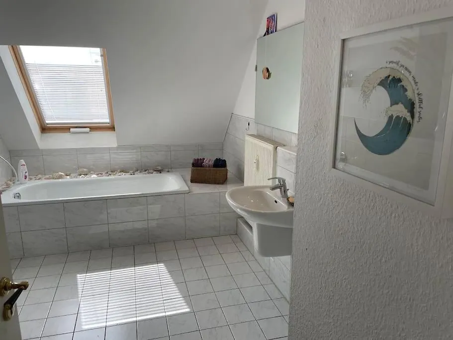Apartment Ferienwohnung 105Qm-3-Raum, Zentral, Ruhig, Gemuetlich Leipzig