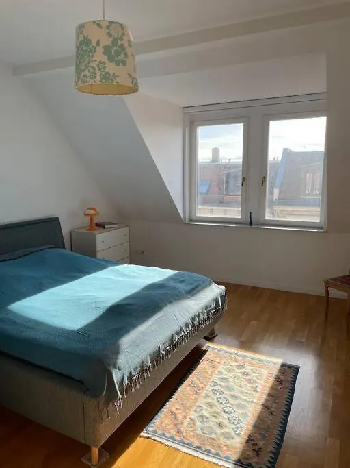 Apartment Ferienwohnung 105Qm-3-Raum, Zentral, Ruhig, Gemuetlich Leipzig